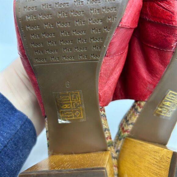 Miz Mooz Violin Red Leather Slingback Peep Toe Pumps Size 6 Button Detail - Picture 10 of 13